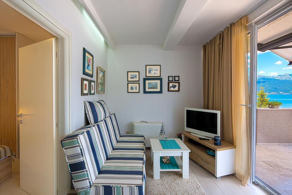 Aruba Apartments Тиват Экстерьер фото