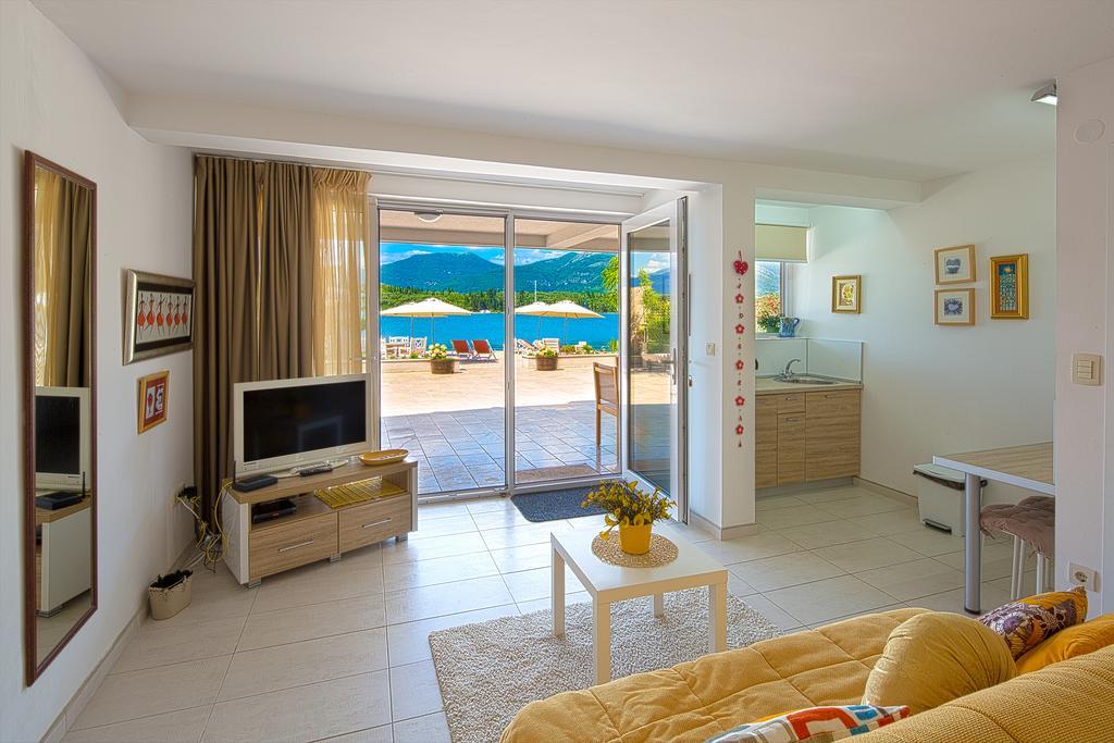 Aruba Apartments Тиват Экстерьер фото